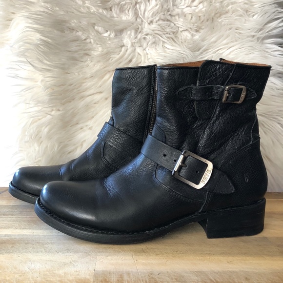 Classic Frye Vicky Leather Zipper Bootie Black size 9 - Picture 1 of 8